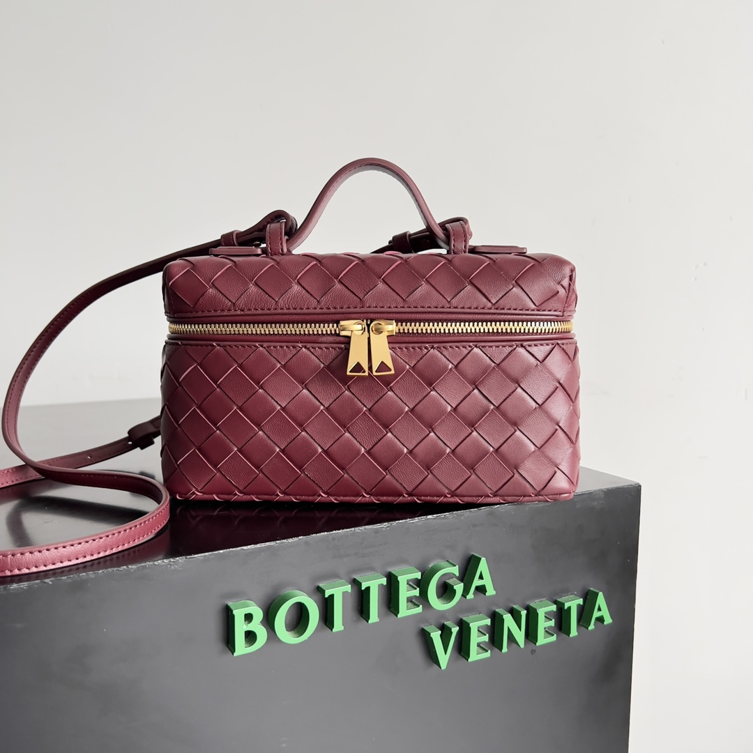 Bottega Veneta Cosmetic Bags